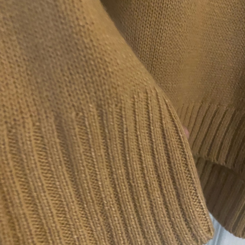 Women’s fall sweater/soft, comfortable and cozy. - Picture 3 of 7